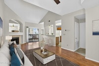 Building Photo - 930 N Mesa Dr