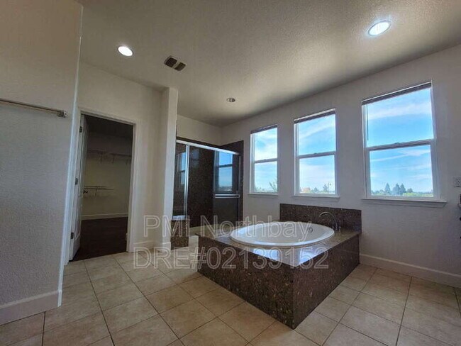 Building Photo - 3856 Stafford Springs Way