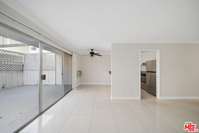 Building Photo - 7545 Hampton Ave