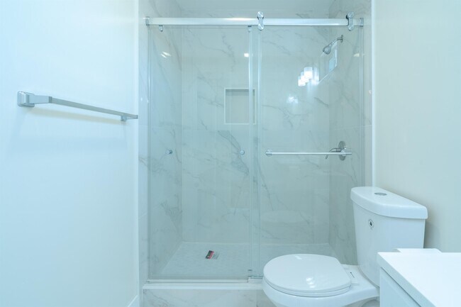 Building Photo - 6406 Shane Pl