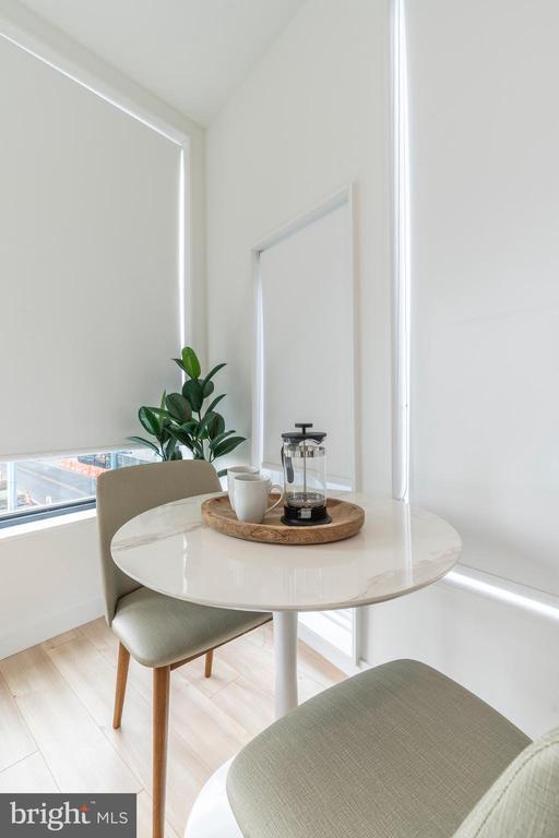 Building Photo - 1131-39 N Front St