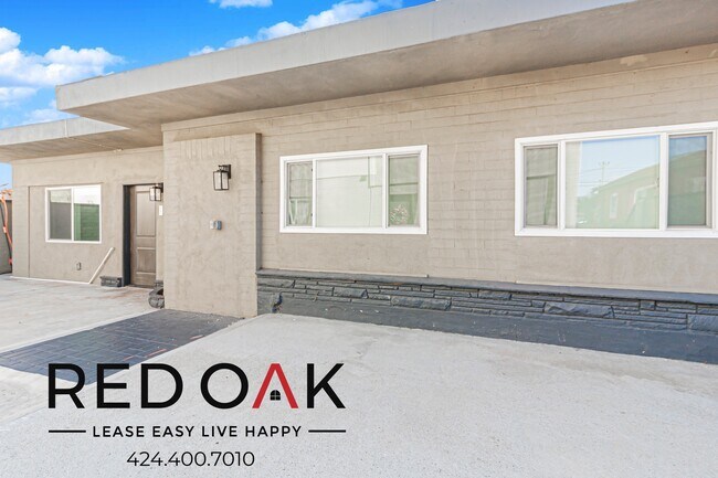 Building Photo - 608 W Hillcrest Blvd