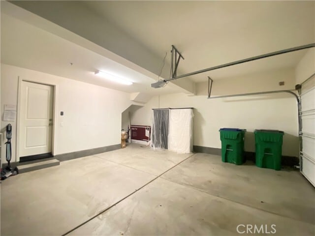 Building Photo - 57 Bronze Leaf