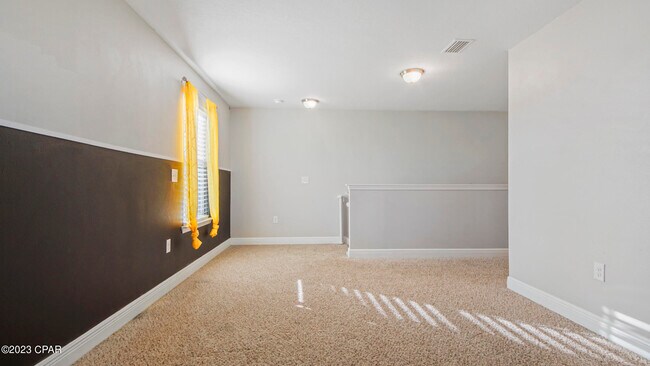 Building Photo - 310 Confidence Wy