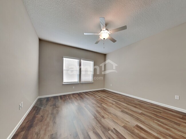 Building Photo - 111 Hemlock Point