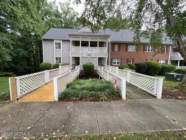 Building Photo - 505 Gooseneck Dr