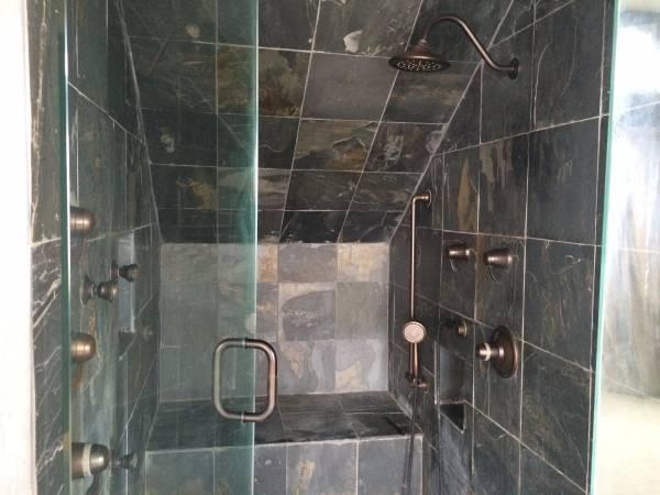 Building Photo - 16 Putnam St