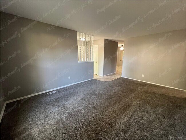 Building Photo - 170 Pinecone Ln