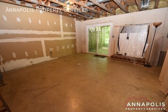 Building Photo - 6 Winslow Ct
