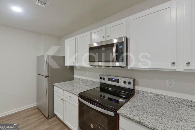 Building Photo - 371 Ironwood Ct