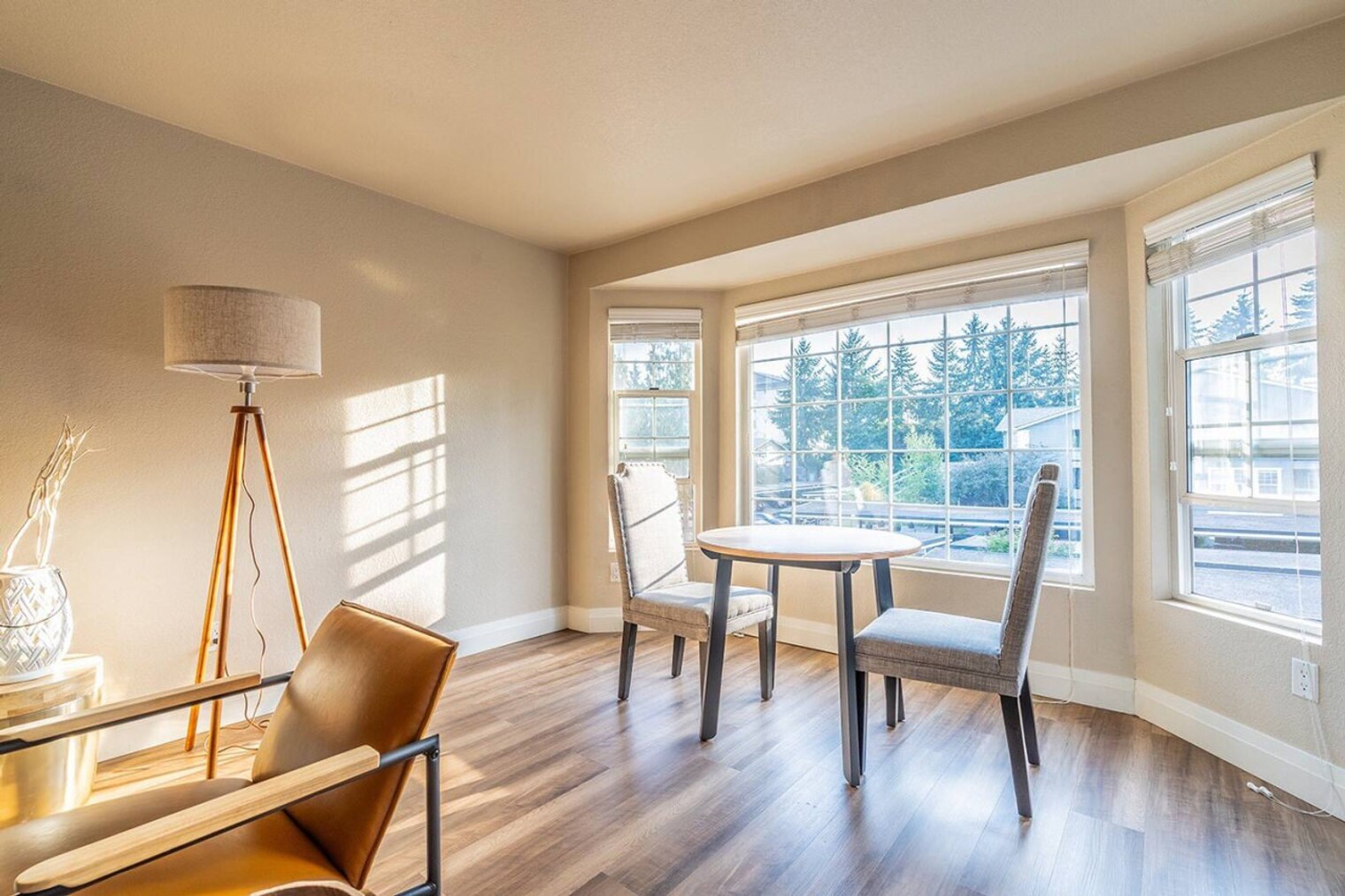 Building Photo - 11501 Stone Ave N