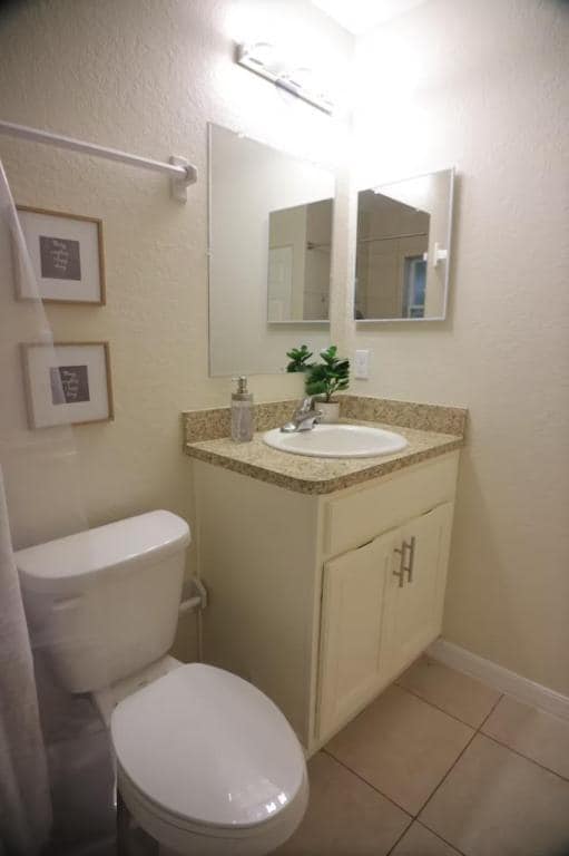 Building Photo - 826 N Lincoln Ave