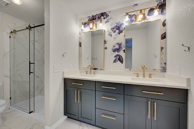 Building Photo - $1,995.00, 2 Bed 2 Bath Condo in Westminster!