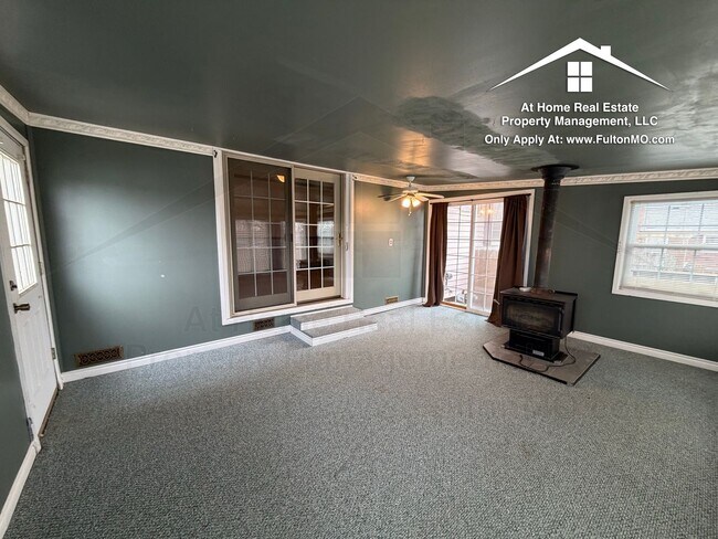 Building Photo - 1803 N School Blvd