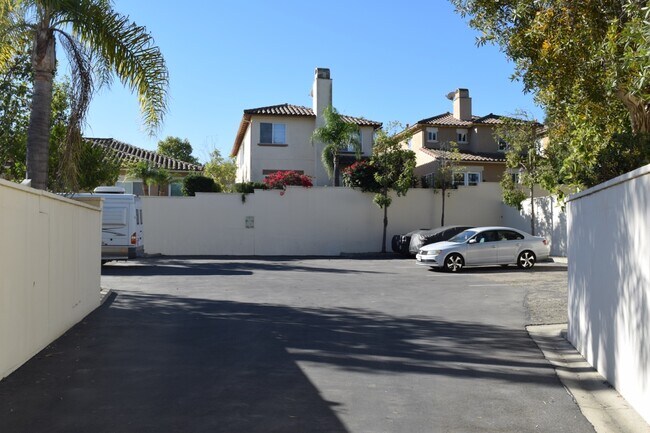Building Photo - 1144 Corte Riviera