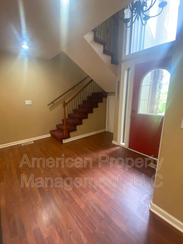 Building Photo - 6004 S Atlanta Ct