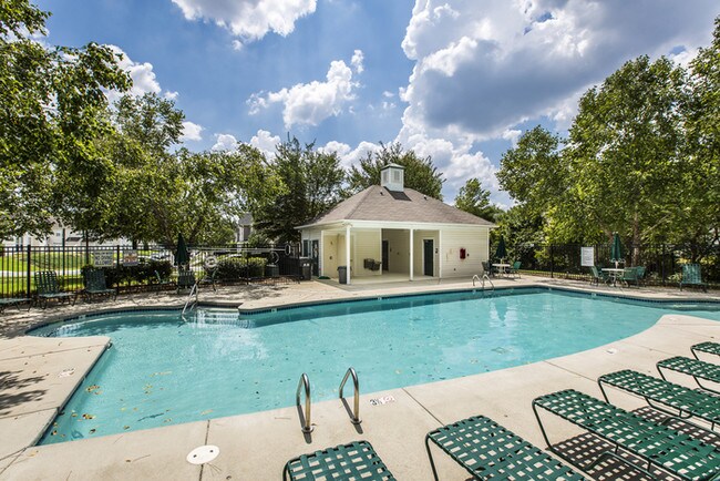 Building Photo - Gorgeous 3BD/2.5BA Townhome in Steele Creek's Lions Gate Community!