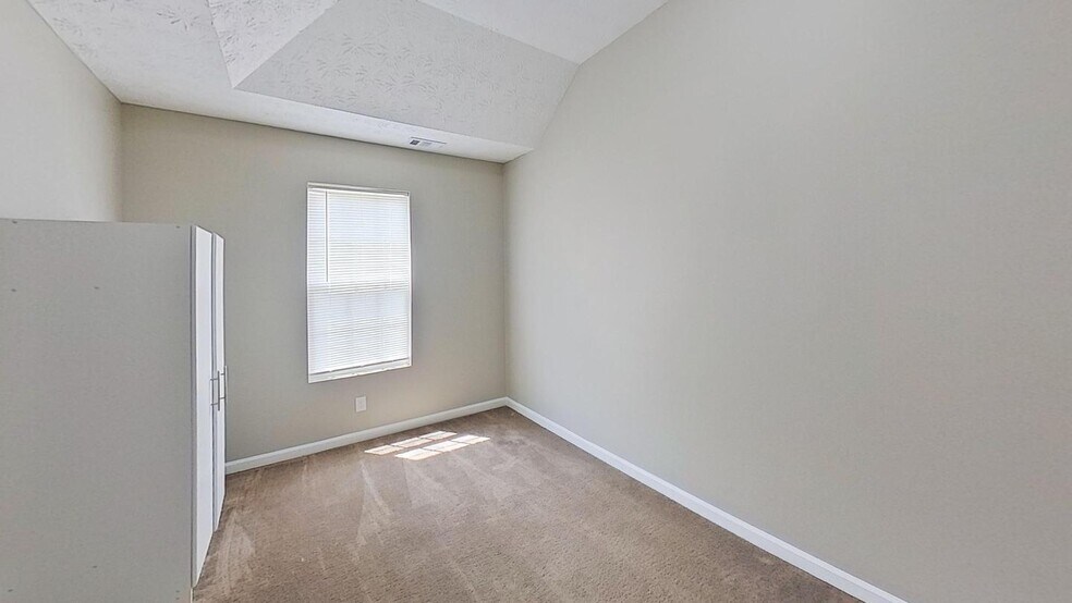 Building Photo - 2128 Silva Ct