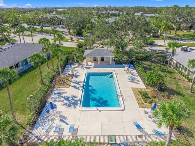 Building Photo - 7193 W Country Club Dr N