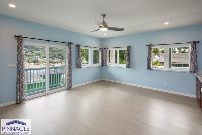 Building Photo - 23 Jasmine St