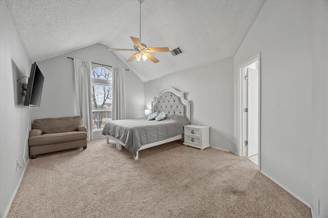 Building Photo - 703 Primrose Ln