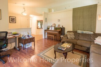 Building Photo - Beautiful 3 Bedroom Home Close to WWU