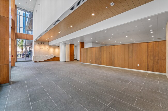 Building Photo - 1500 Rycroft St