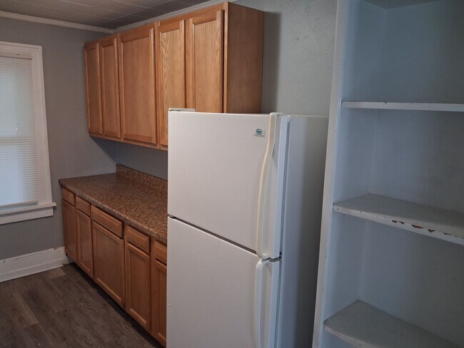 Building Photo - 110 S Wilmoth Ave