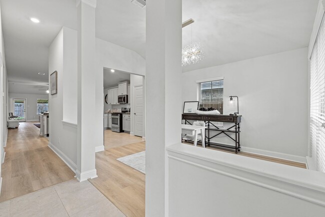 Building Photo - Beautiful just remodeled from top to bottom house in La Marque TX!