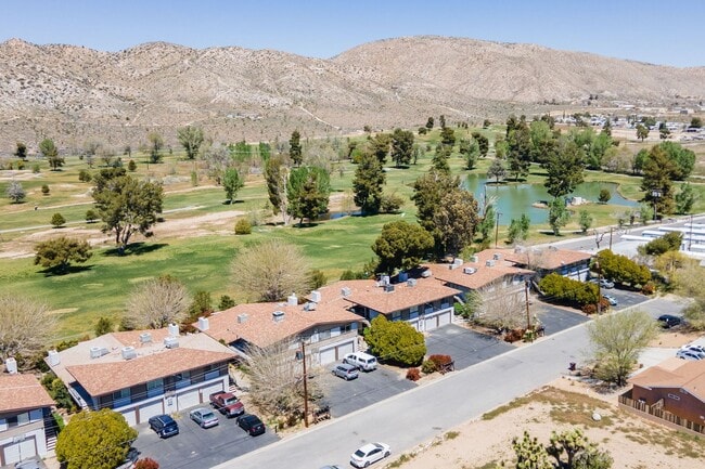 Building Photo - 55110 Airlane Dr