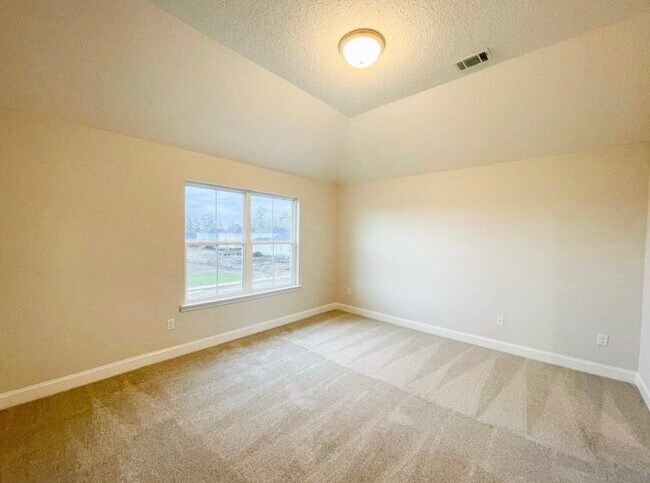 Building Photo - 945 Grayson Ave