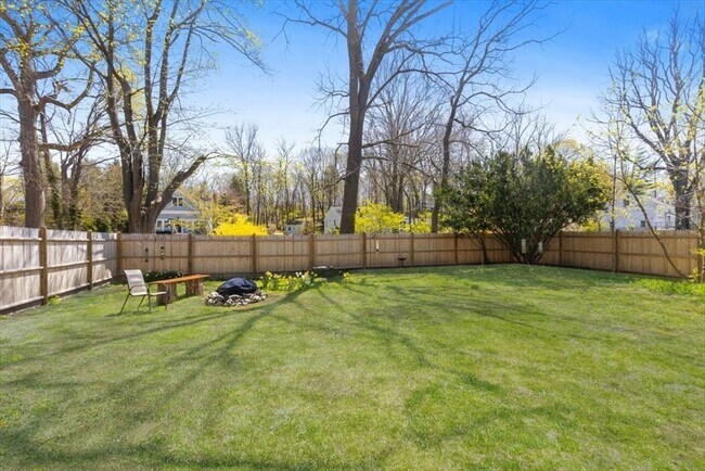 Building Photo - 224 South St