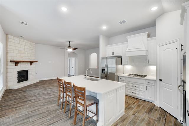 Building Photo - 9100 Amistad Ln