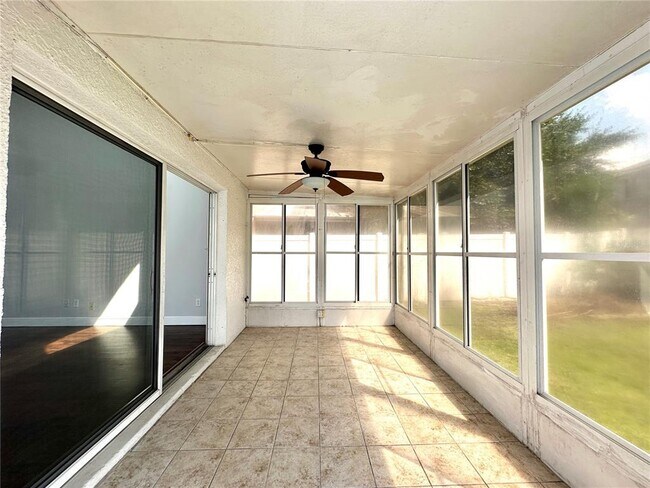 Building Photo - 1116 Timberbend Cir