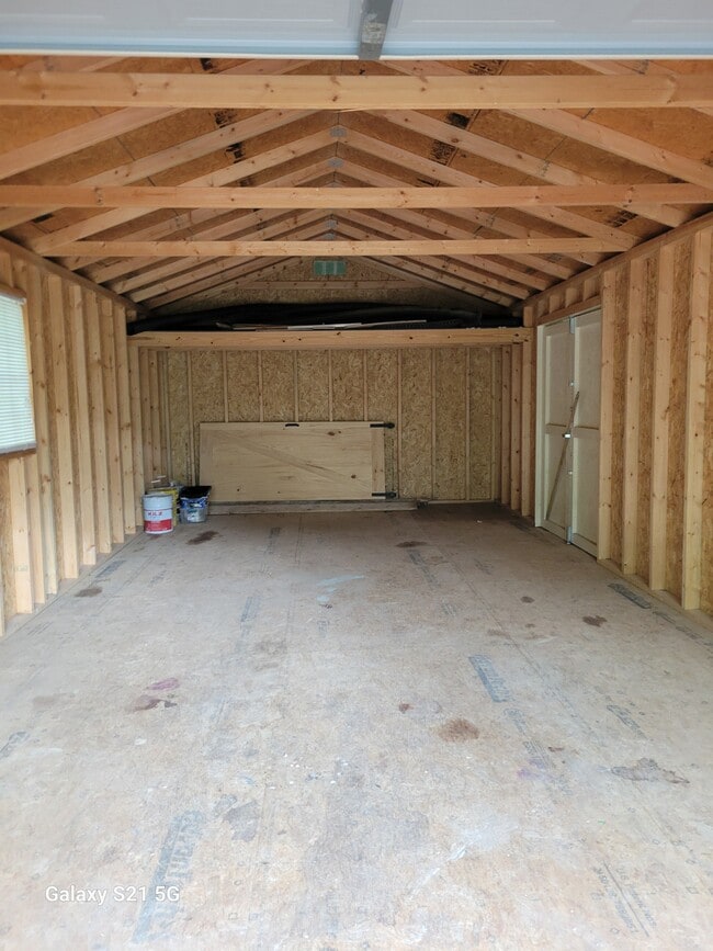 Building Photo - 4046 Sioux Rd