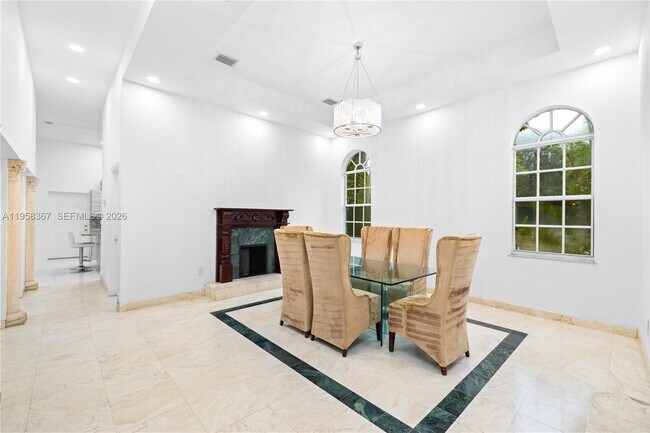 Building Photo - 12300 Old Cutler Rd