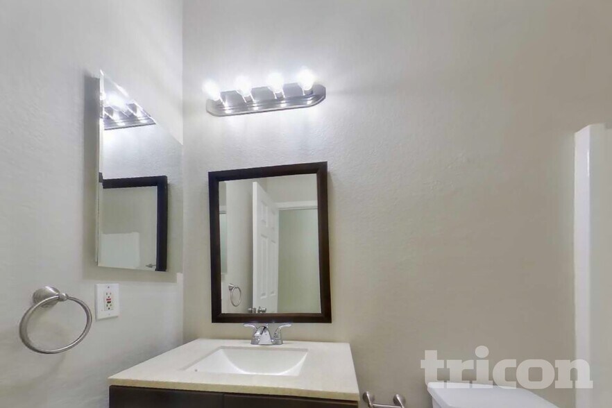 Building Photo - 40139 N Patriot Way