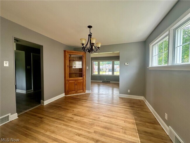 Building Photo - 2992 Eldora Dr