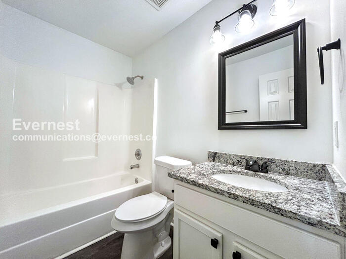 Building Photo - 3136 Lower Creek Dr