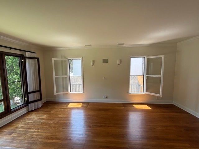 Building Photo - 729 N Harper Ave