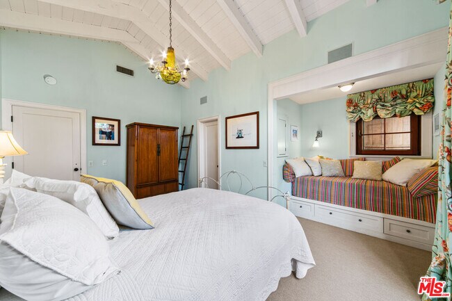 Building Photo - 24542 Malibu Rd