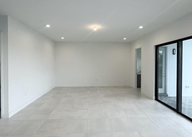 Building Photo - 13107 Feathering Wy