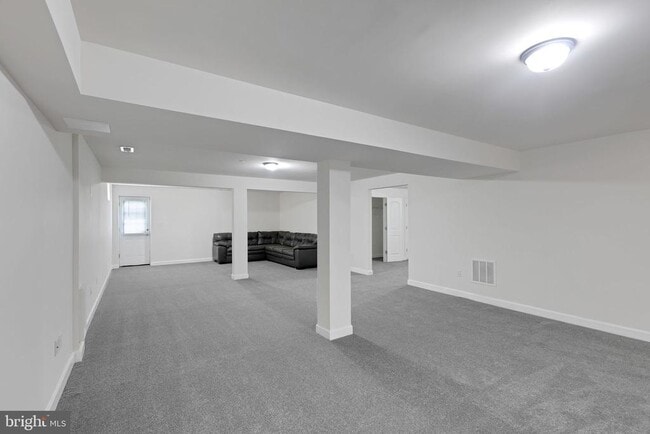 Building Photo - 9961 Guilford Rd