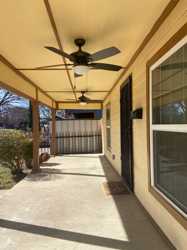 Building Photo - 1331 Elmwood Ave