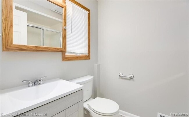 Building Photo - 11328 Kingsley Dr