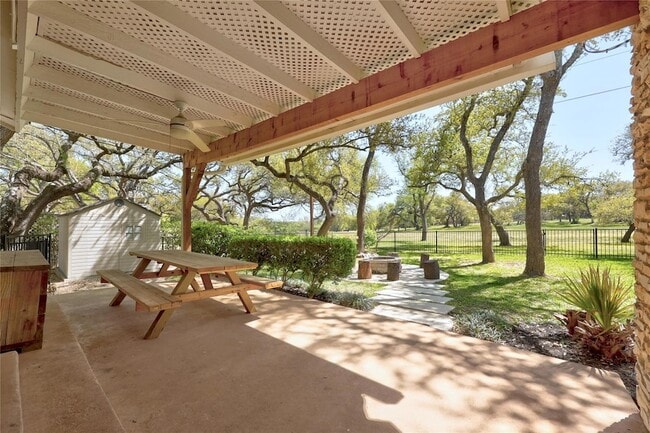 Building Photo - 11532 Spicewood Pkwy