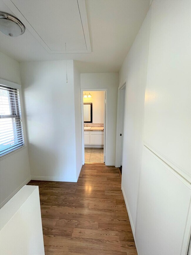 Building Photo - Todd Ranch Townhome- Enjoy The Community Pool!