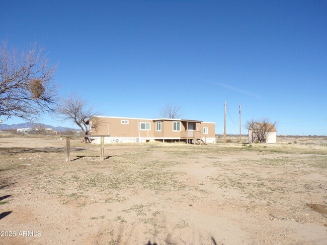 Building Photo - 4849 S Ricardo Dr