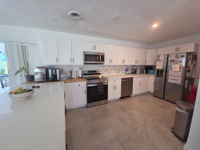 Building Photo - 14001 Mustang Trail