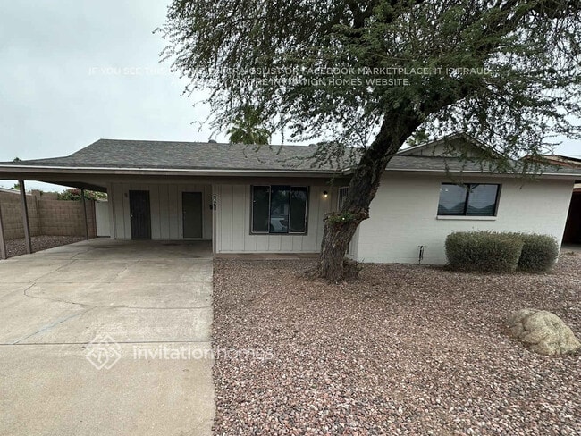 Building Photo - 2631 S Holbrook Ln